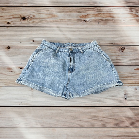 American Eagle Outfitters Mom Short Denim Shorts Light Wash High Waisted Size 2 - Picture 4 of 7